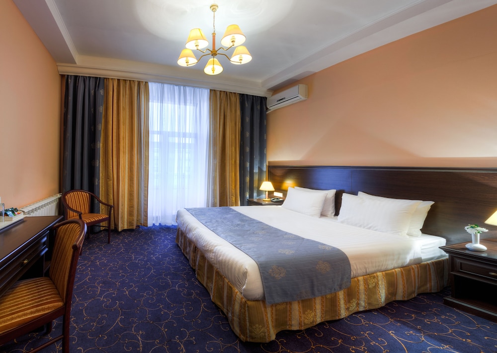 Standard Double or Twin Room photo 2