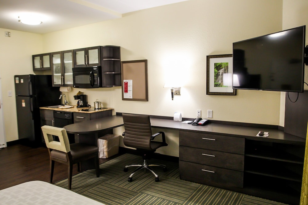 Standard Suite - Photo 1