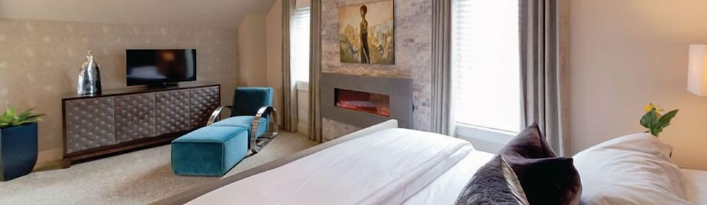Luxury Suite photo 1