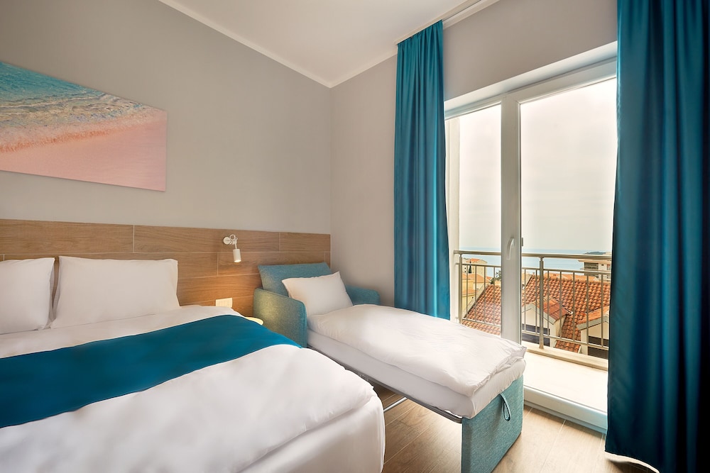 Deluxe Double Room, Sea View - Photo 6