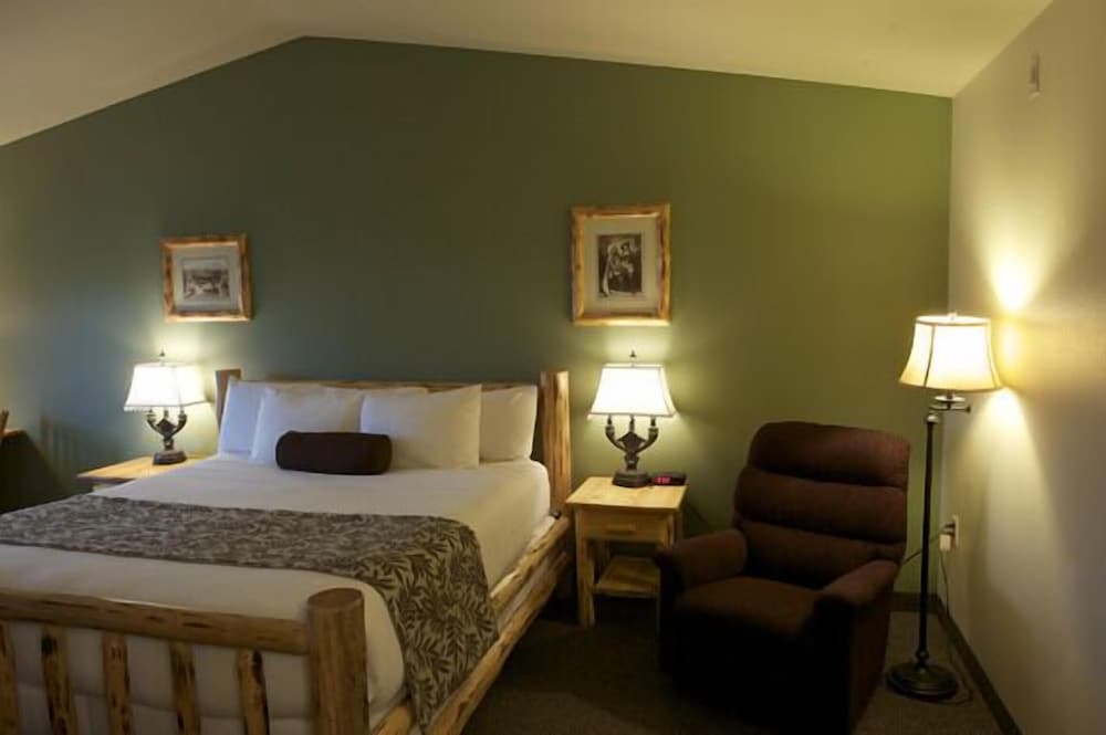 Deluxe Room, 1 King Bed - Photo 5