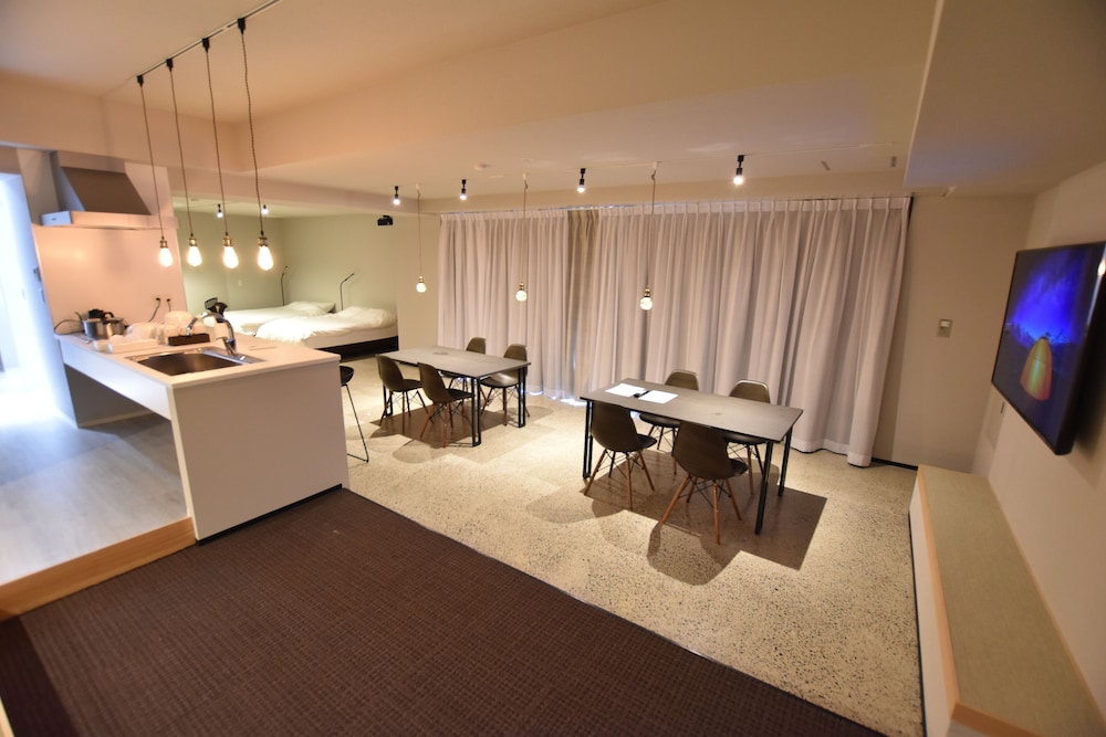 Presidential Studio Suite, Non Smoking, Refrigerator & Microwave photo 1