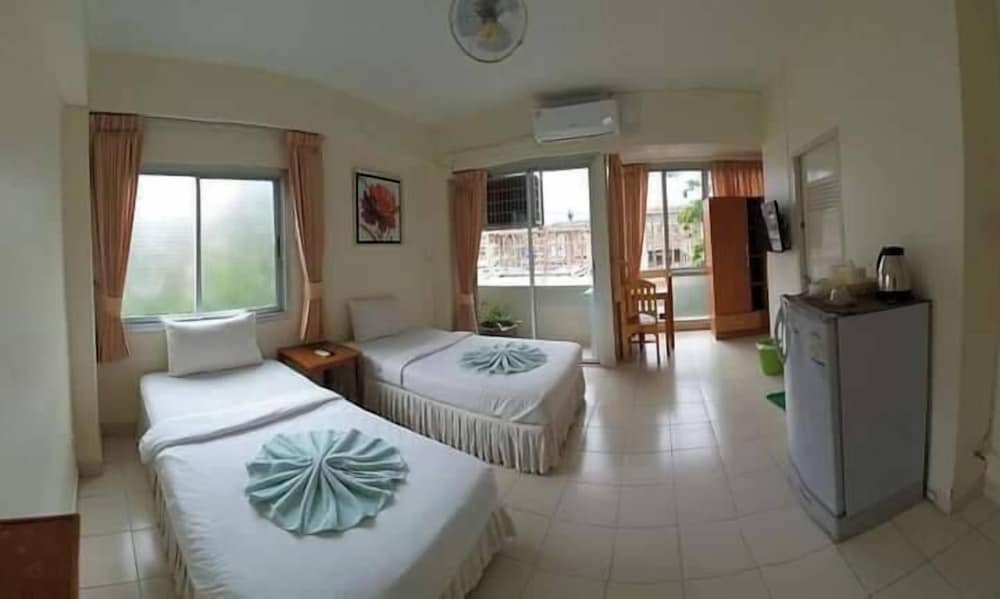Superior Twin Room photo 3