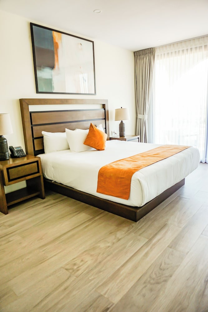 Villa Master Suite