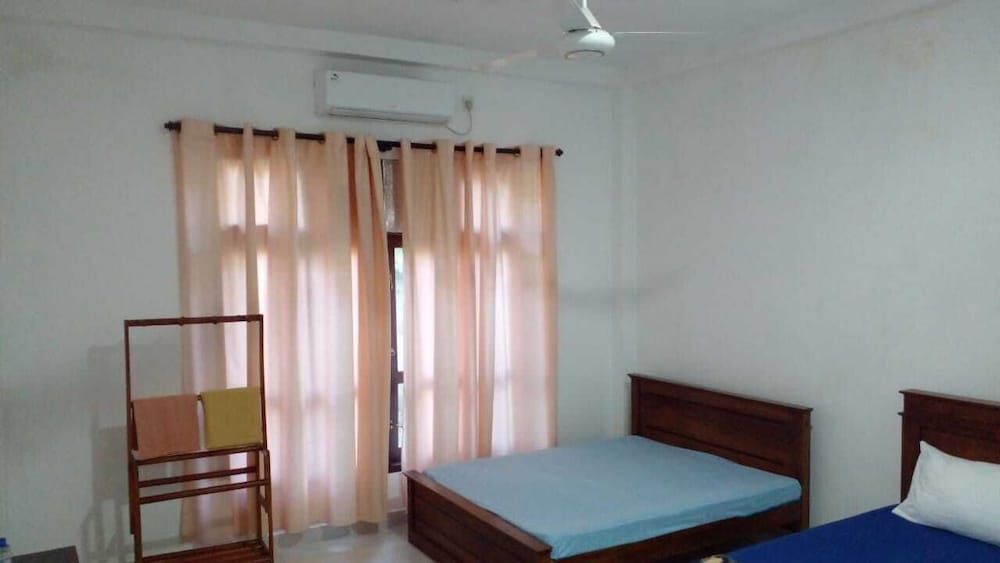 Economy Double or Twin Room, Garden View photo 1