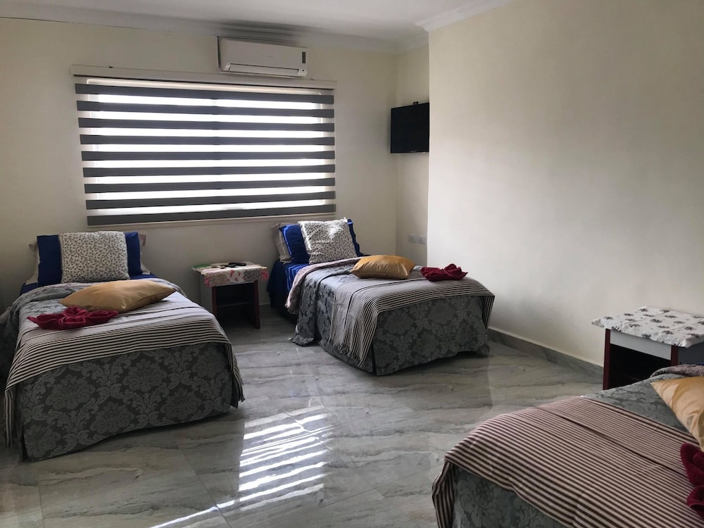 Family Suite - Photo 1