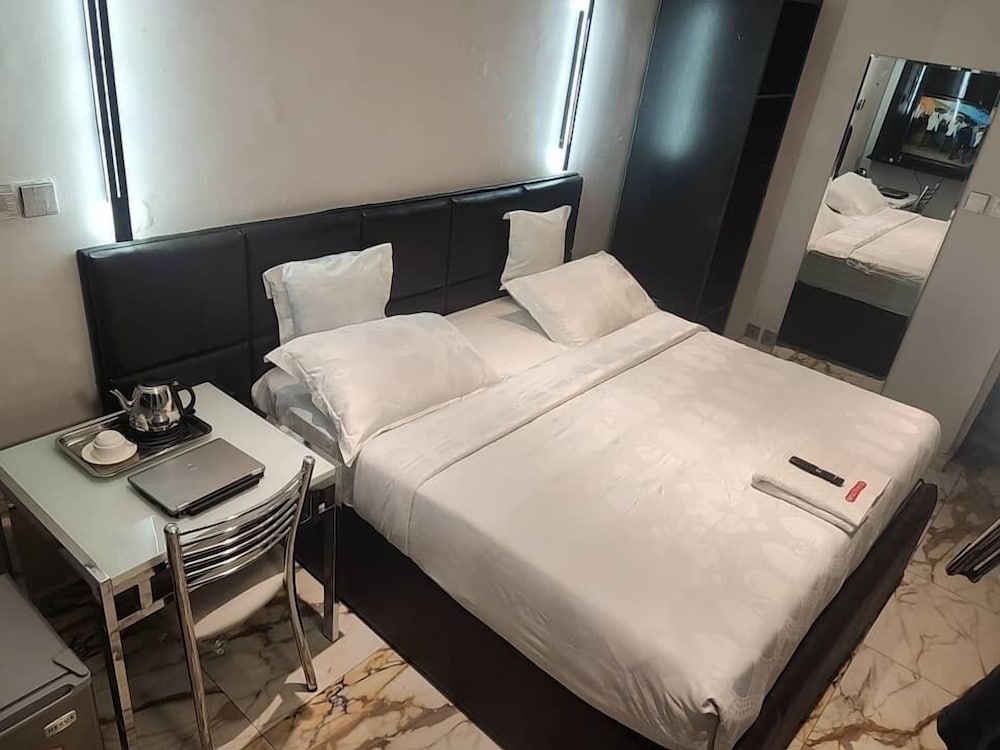 Standard Room photo 2