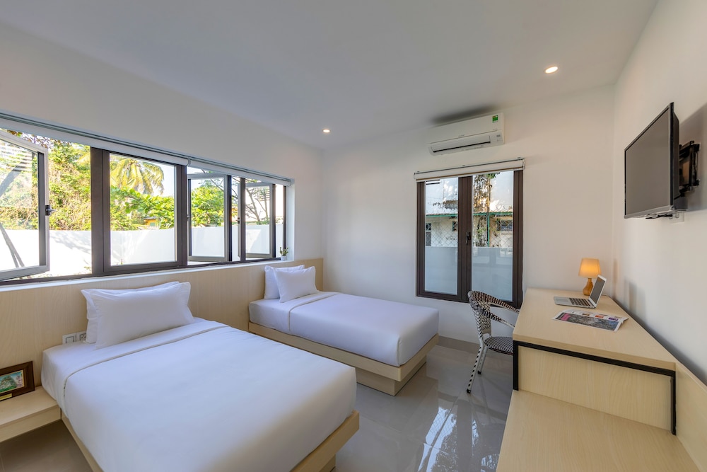 Signature Double or Twin Room, Multiple Beds, Non Smoking, Terrace