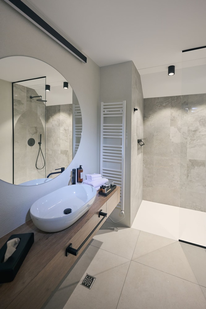 Standard Double or Twin Room - Photo 4