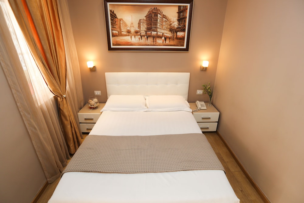 Standard Double Room photo 2