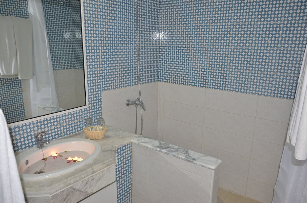 Standard Family Room 2+2 photo 3