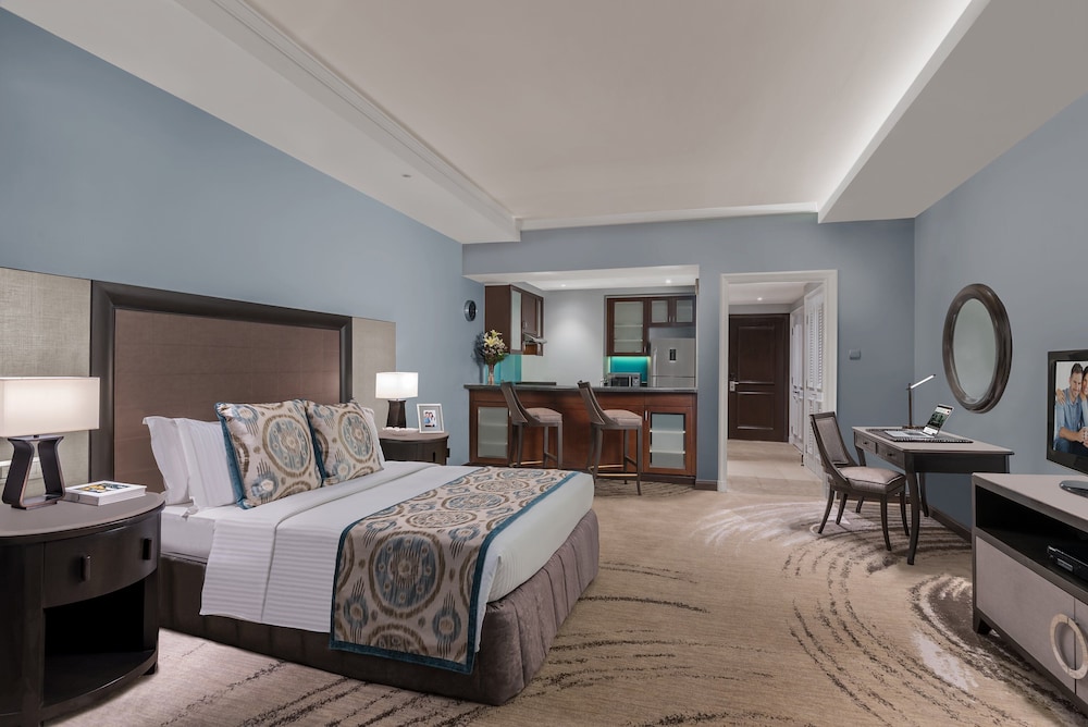 Executive Suite, 1 Bedroom - Photo 4