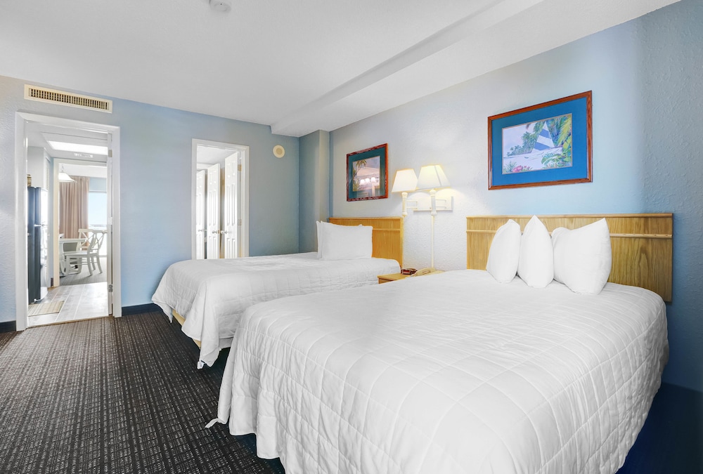 Suite, 1 Bedroom, 2 Double Beds & Murphy Bed photo 1
