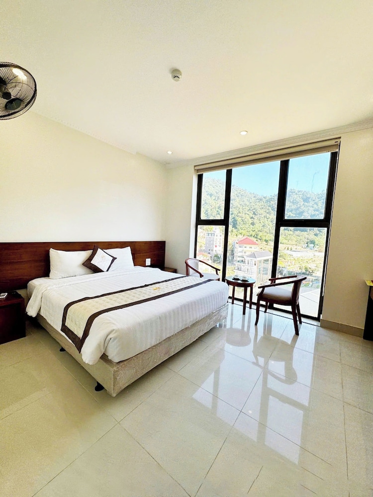 Superior Double Room, Private Bathroom, Garden View