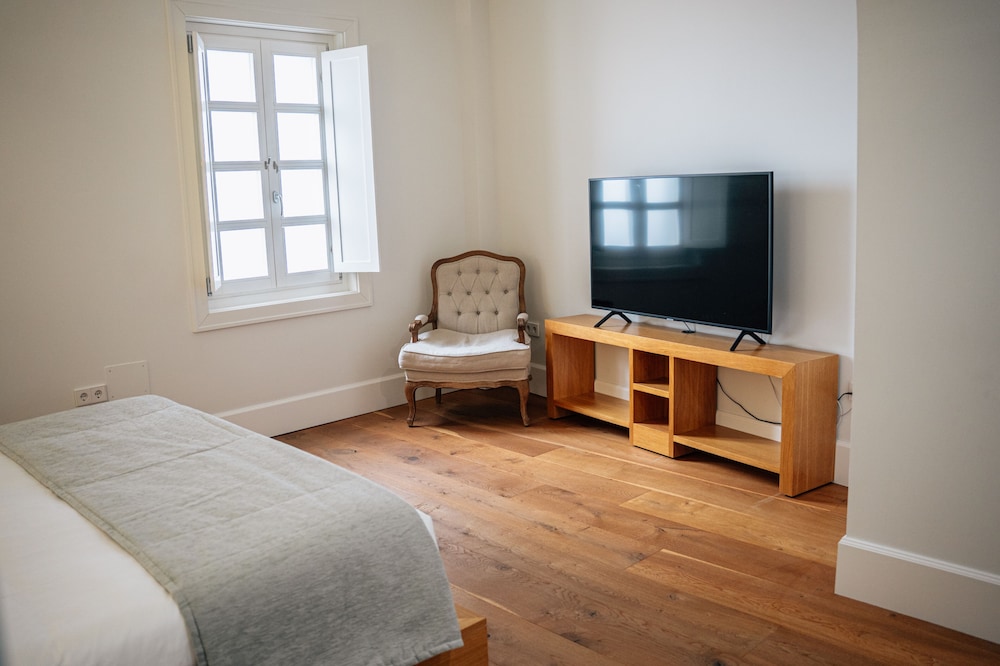 Family Studio Suite - Photo 13