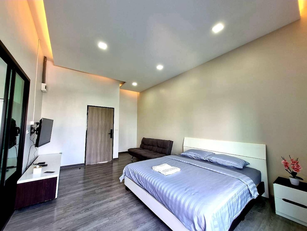 Suite, 1 Bedroom photo 1