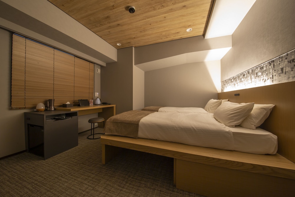 Accessible Twin Room photo 3