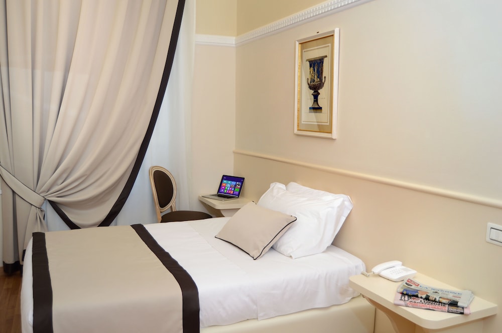 Basic Single Room photo 1