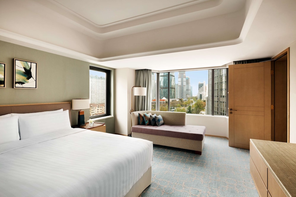 City Wing Executive Suite - Photo 1