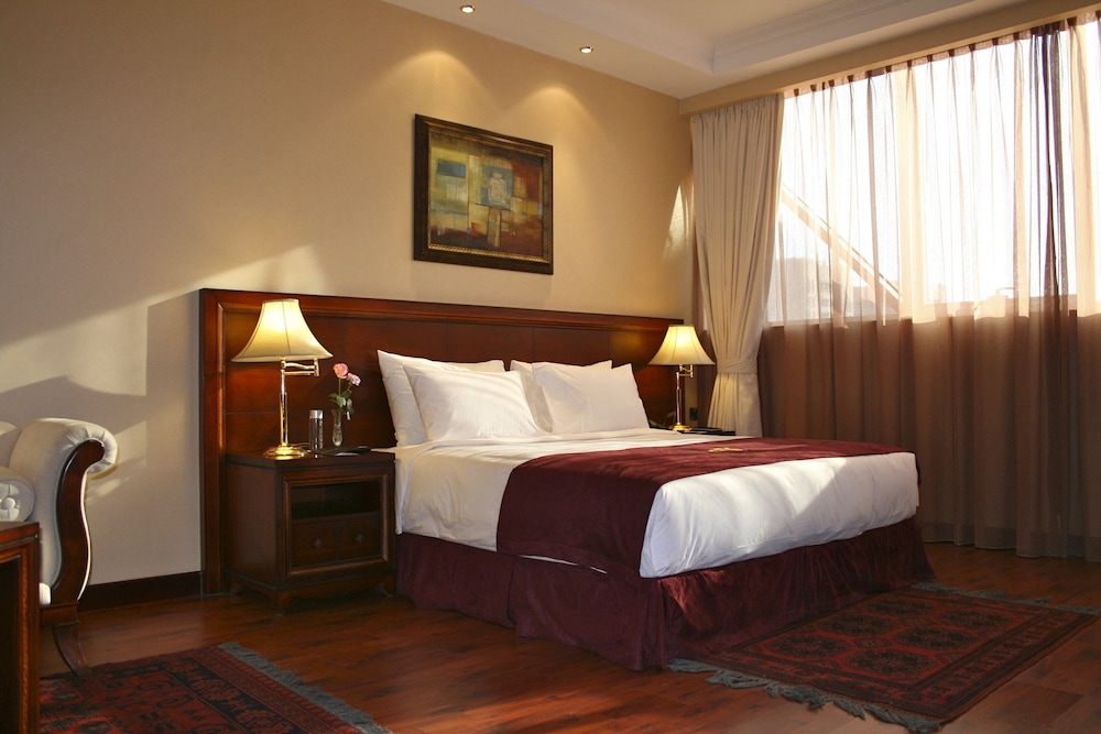 Trianon Hotel — photo 136