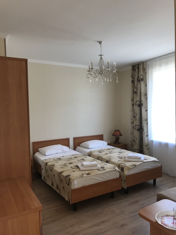 Standard Twin Room (Shared Balcony) photo 3