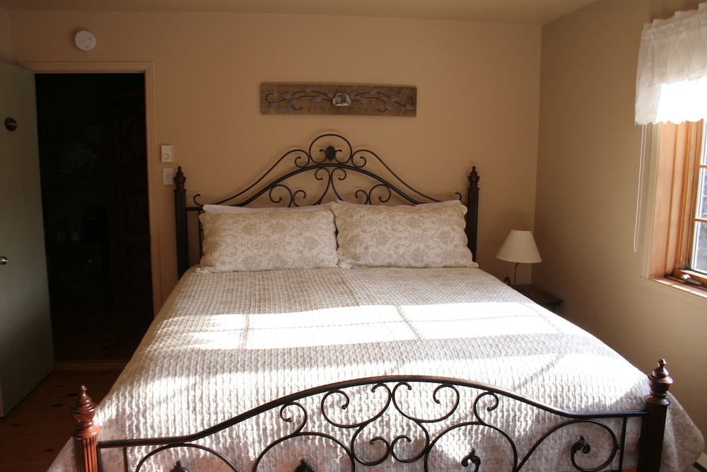 Deluxe Room, 1 King Bed