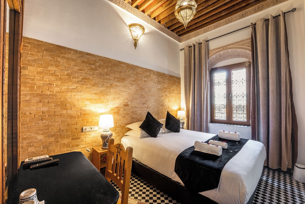 Standard Double or Twin Room photo 1