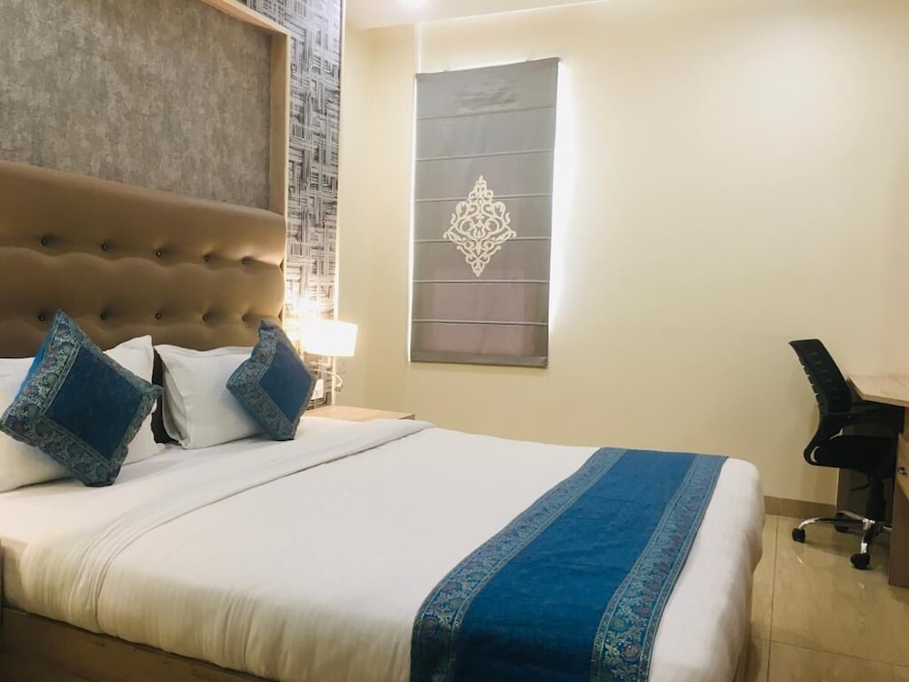 Premium Room - Photo 1