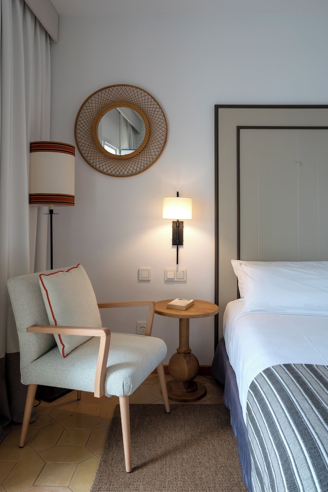 Standard Twin Room (3 Adults) photo 2