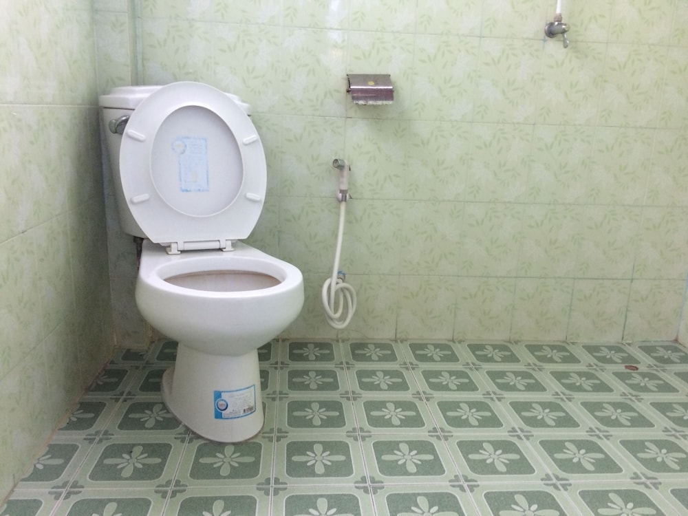 Economy Double Room (No Air Conditioning) photo 2
