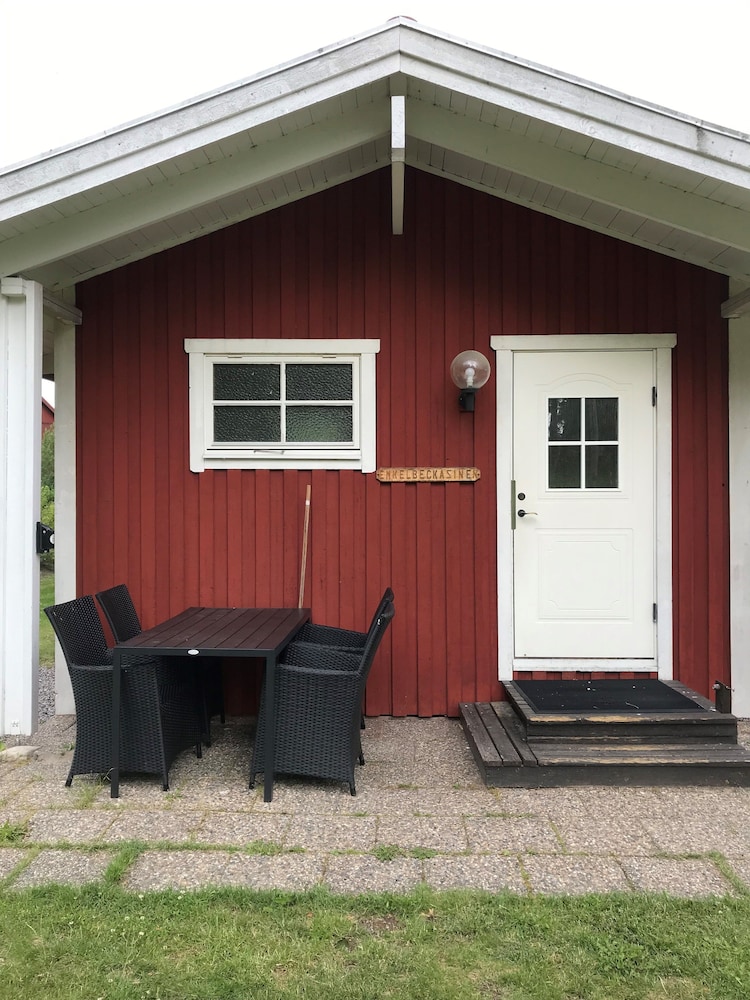 Basic Cabin photo 1