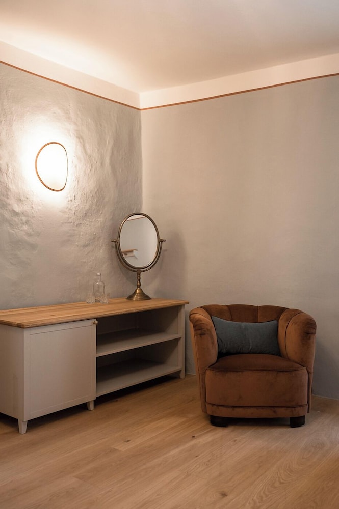 Design Double Room, Bathtub photo 2