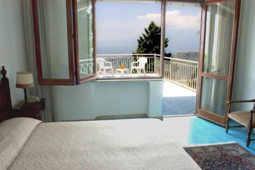 Double Room Single Use, Balcony photo 2