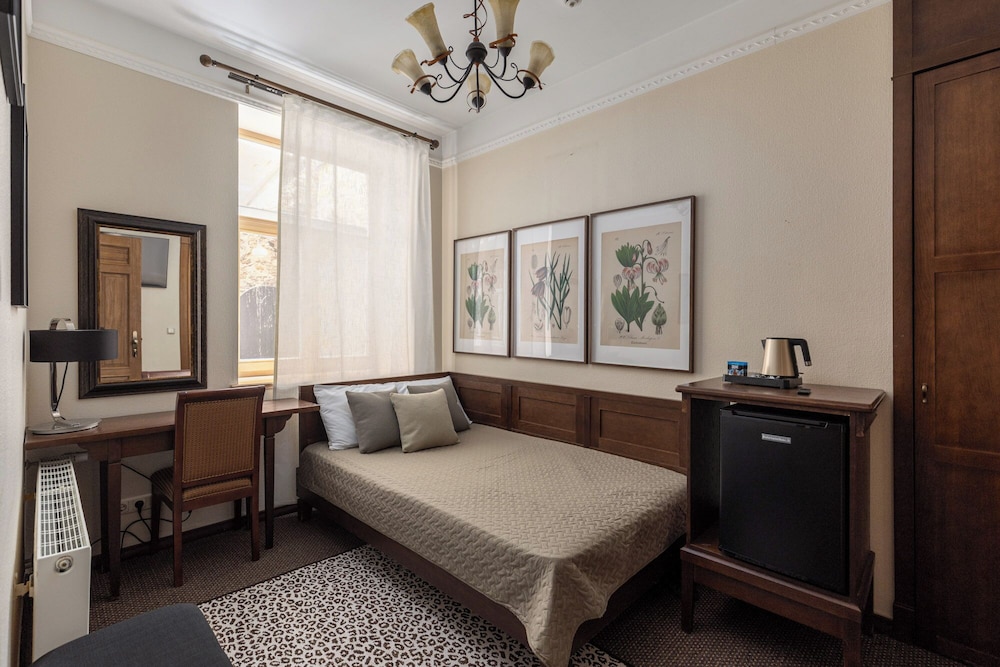 Economy Single Room