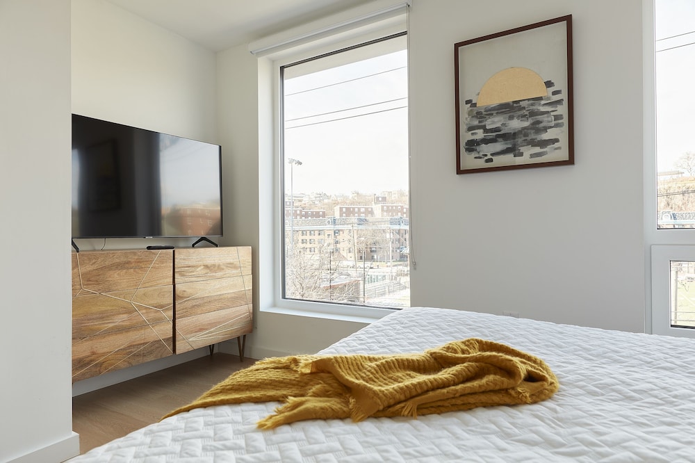 Stylish 2 BR w Roof Deck Access - Mins to NYC, Zdjęcie 20
