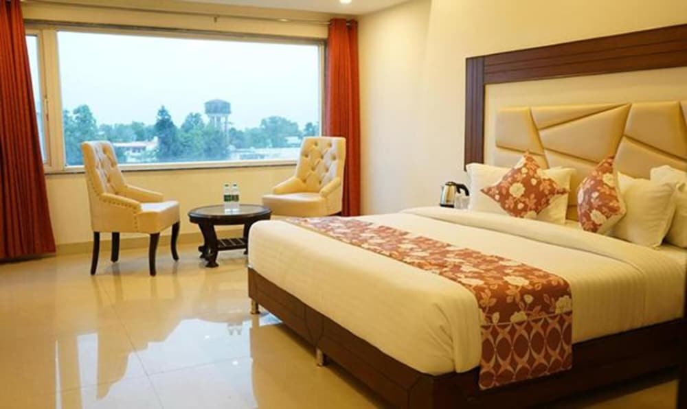 Deluxe Room - Photo 4