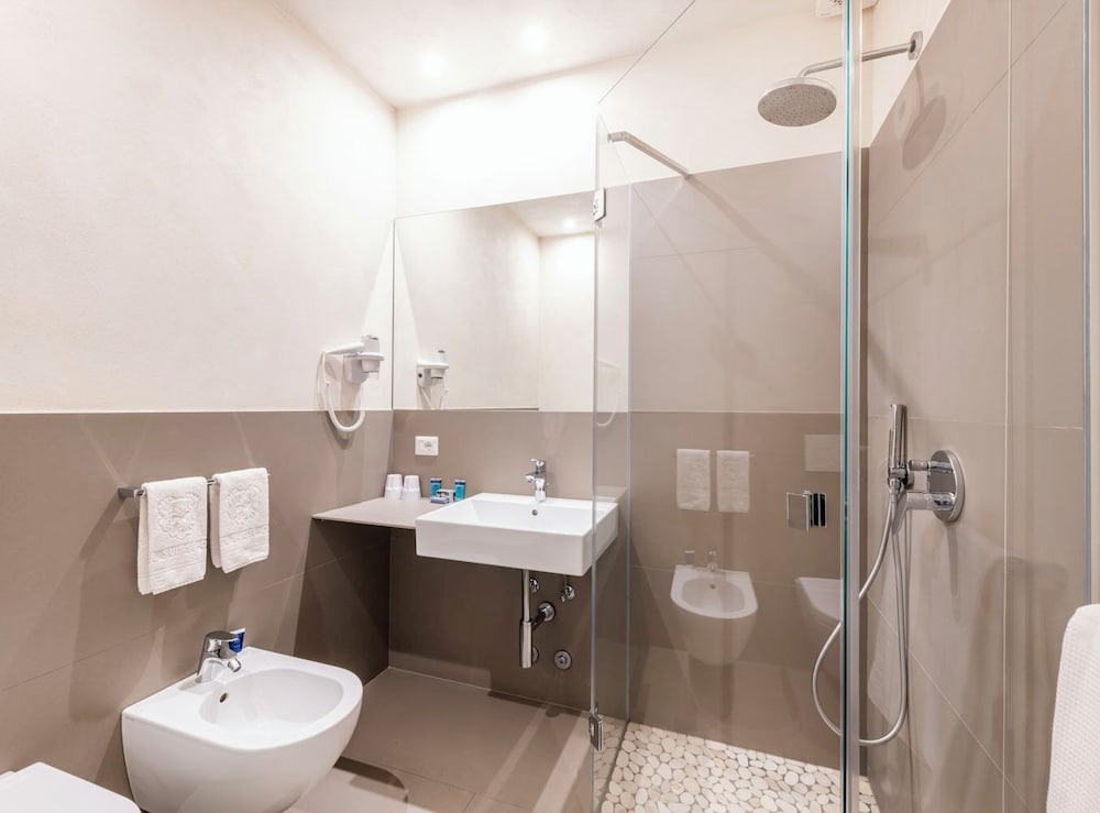 Superior Room, Lake View - Photo 6