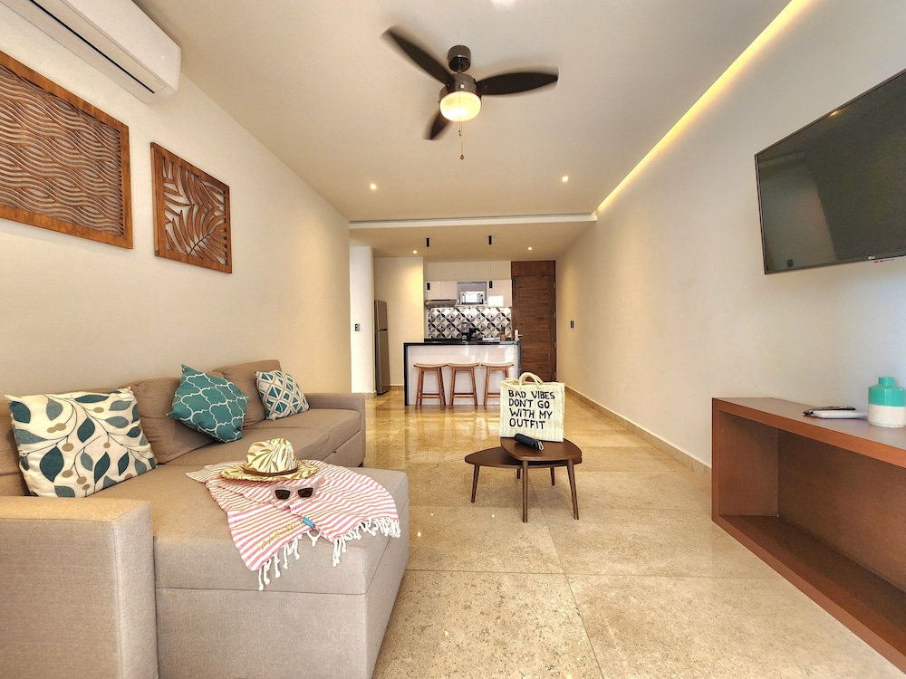 Signature Studio Suite