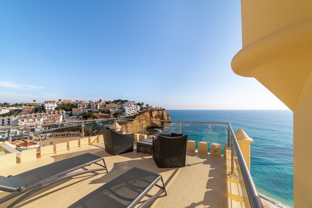 Deluxe Double or Twin Room, Terrace, Sea View photo 3