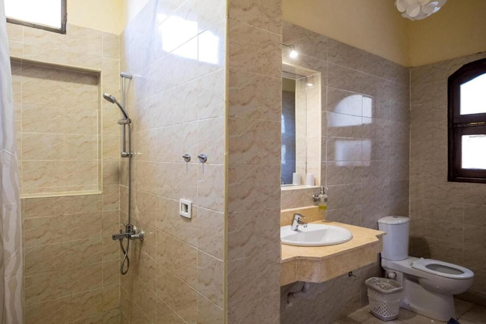Apartment, 2 Bedrooms, Pool View photo 2