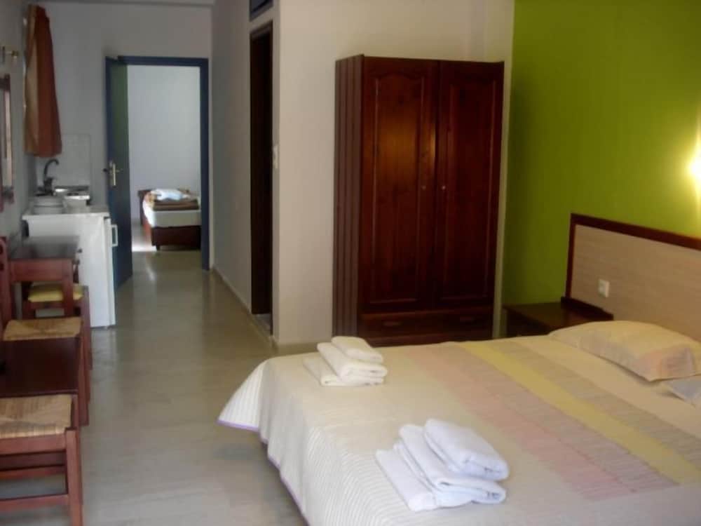Two Bedroom Apartment for 4 people photo 3