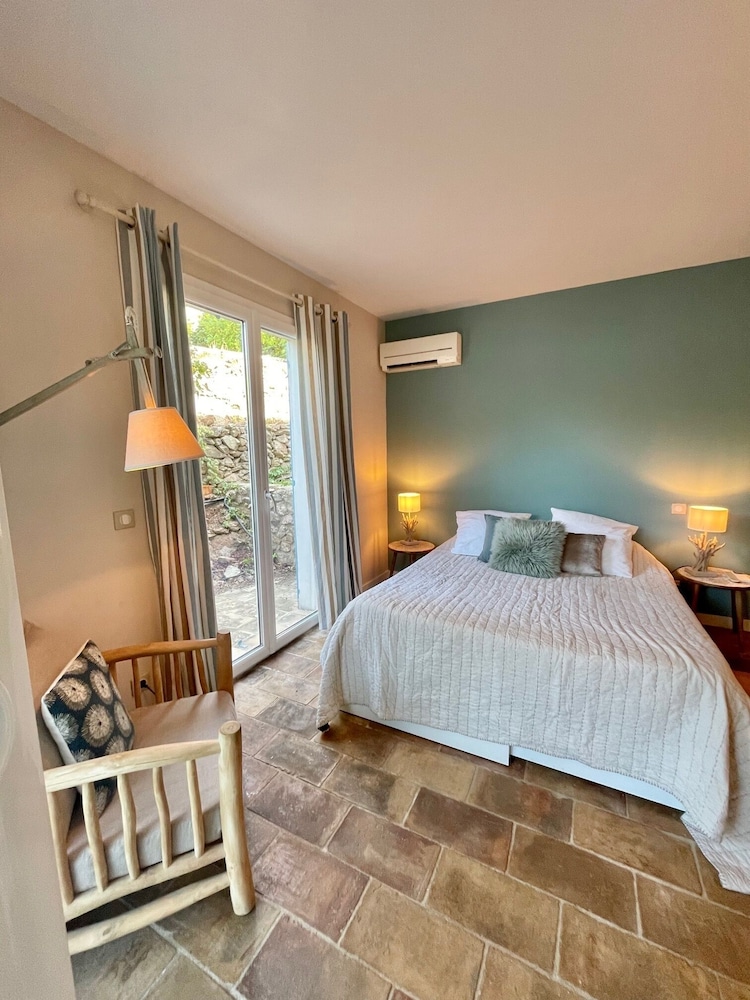 Double Room, Ensuite, Garden View photo 1