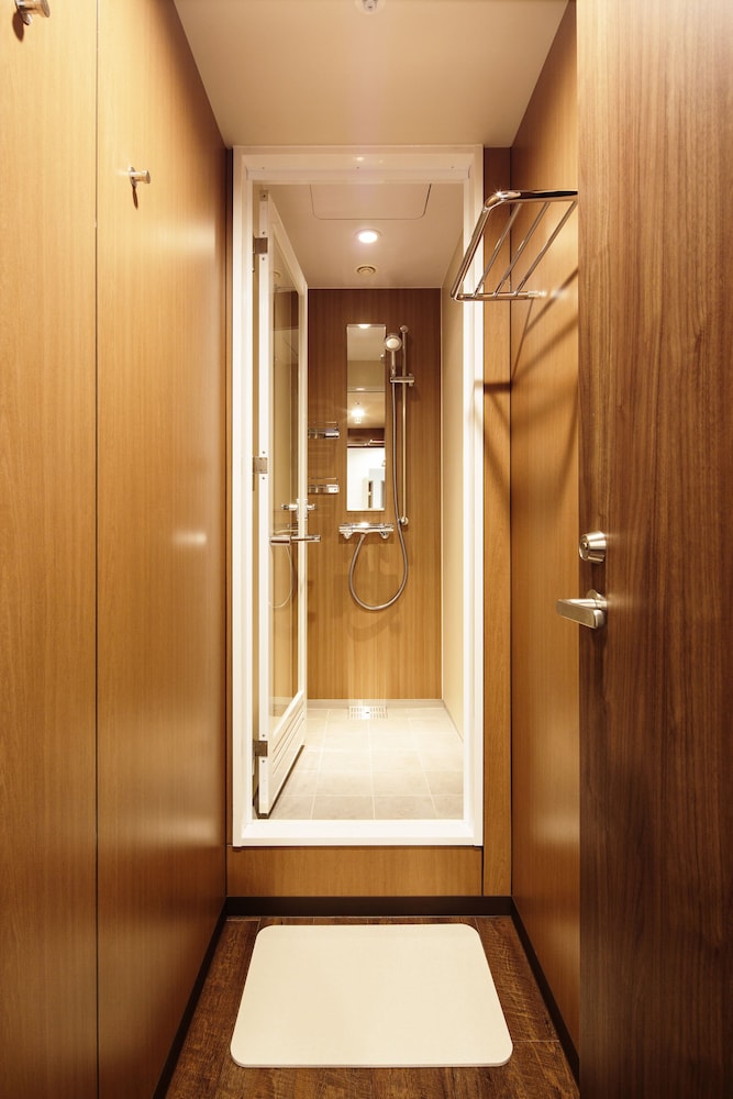 MyCUBE Ladies' Floor (Three Capsule Rooms)*No mixed (Cleaning is Optional with Additional Cost) photo 2