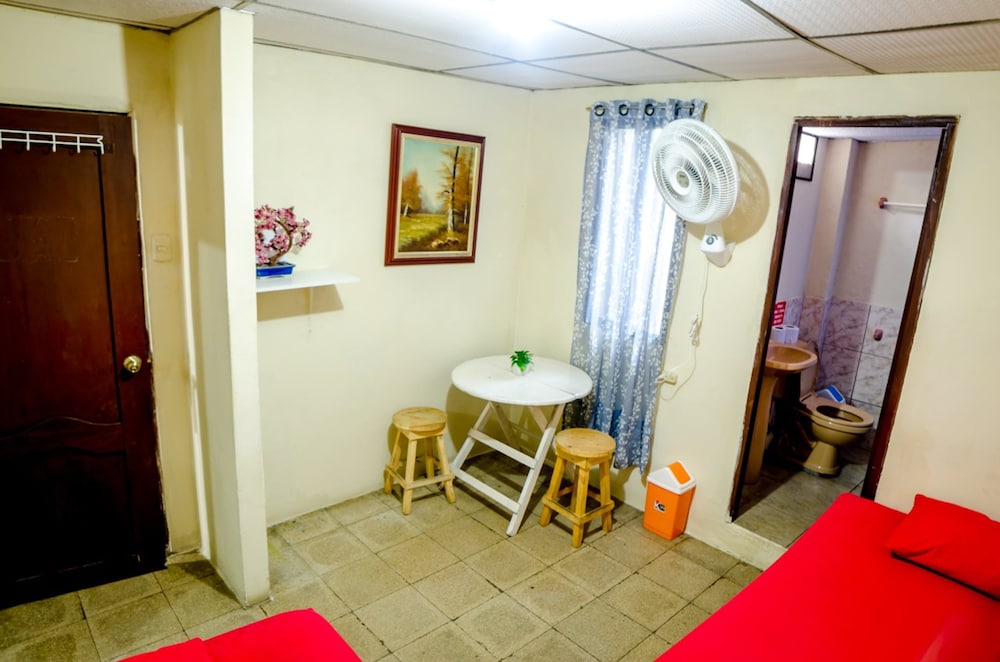 Standard Double Room, Private Bathroom photo 2