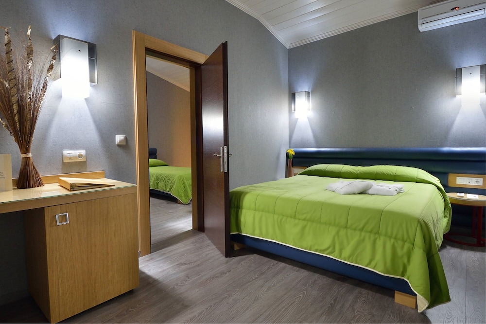Executive Maisonette Sea View - Photo 6