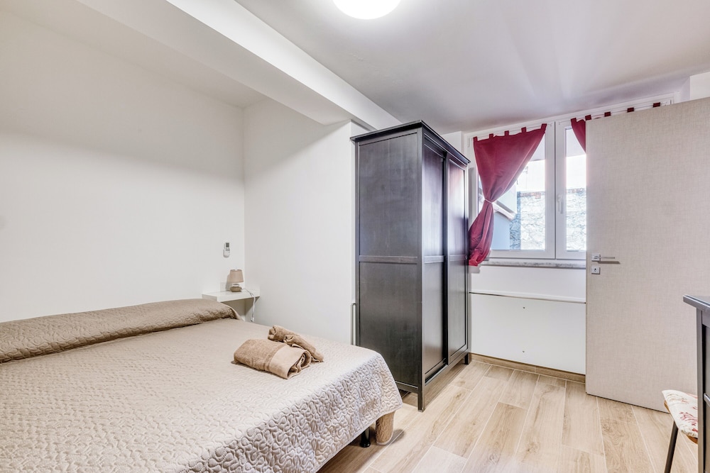 Family Apartment, Multiple Bedrooms, Sea Facing (Merlo D - town center & private) photo 2