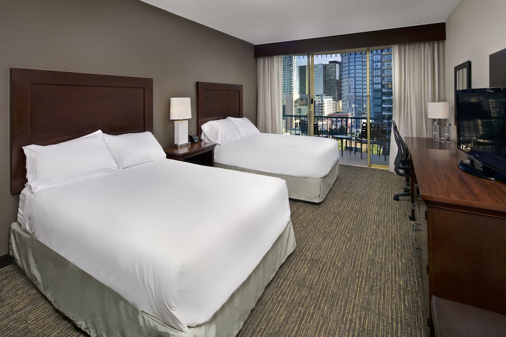 Room, 2 Double Beds (Skyline) - Photo 2