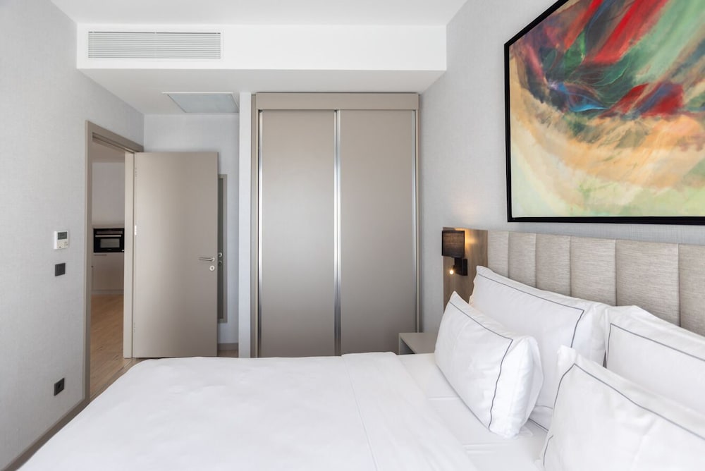 Superior Suite (King) photo 2