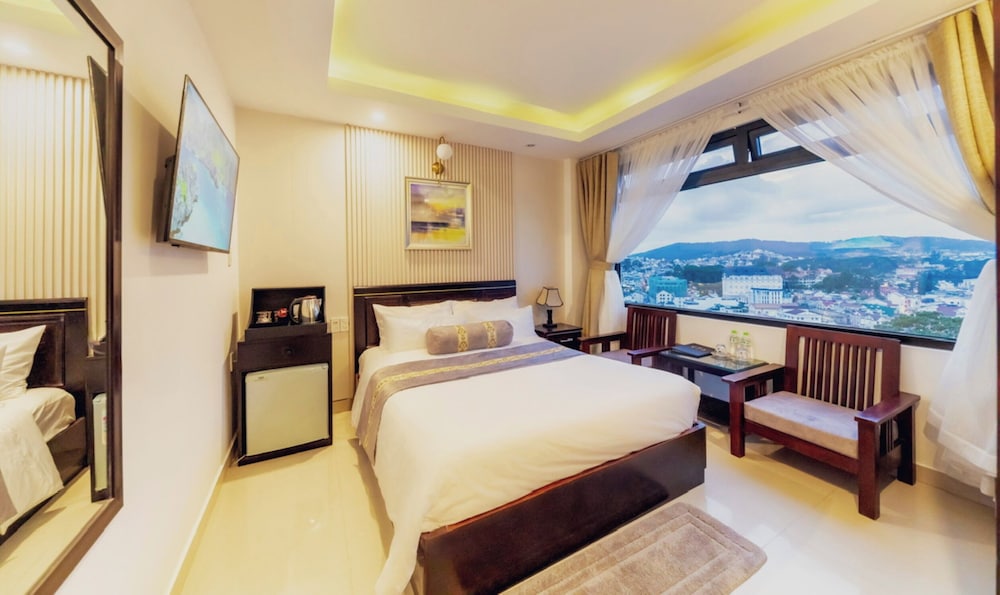 Deluxe Double Room, City View photo 1