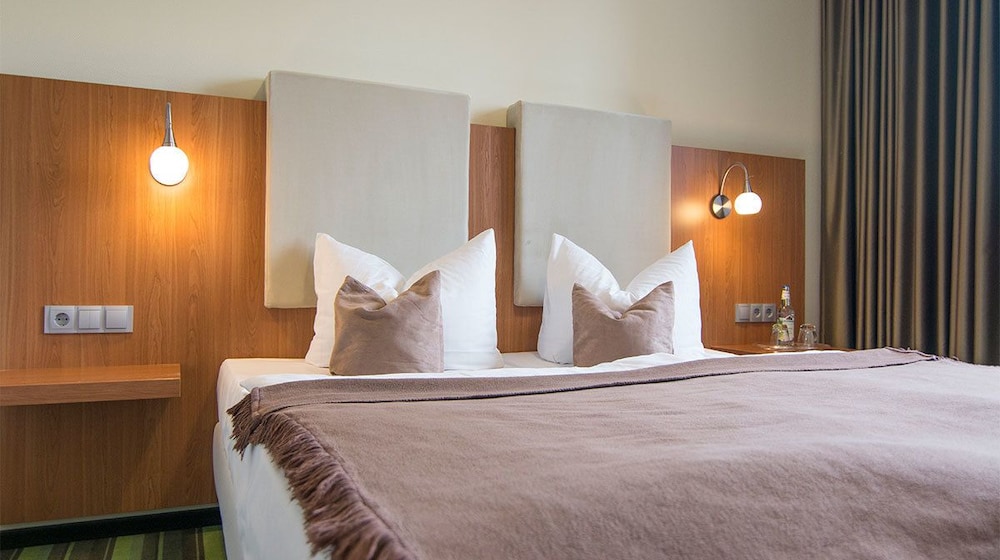 Basic Double Room photo 2